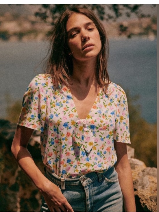 Sezane Tops - Sezane Galila Floral V-Neck Blouse Top Size 36